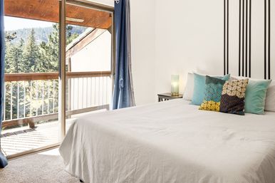 Creekside Mountain Lodge: Hot Tub + Scenic Views on 3 Private Acres image 22