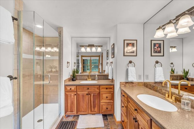 Creekside Mountain Lodge: Hot Tub + Scenic Views on 3 Private Acres image 32