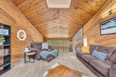 Creekside Mountain Lodge: Hot Tub + Scenic Views on 3 Private Acres image 25