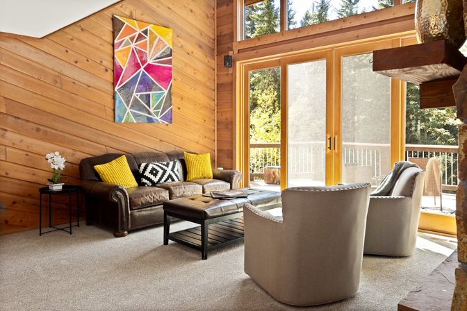Creekside Mountain Lodge: Hot Tub + Scenic Views on 3 Private Acres image 4