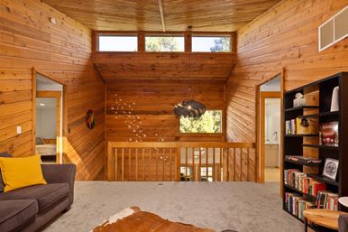 Creekside Mountain Lodge: Hot Tub + Scenic Views on 3 Private Acres image 15