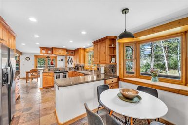 Creekside Mountain Lodge: Hot Tub + Scenic Views on 3 Private Acres image 16