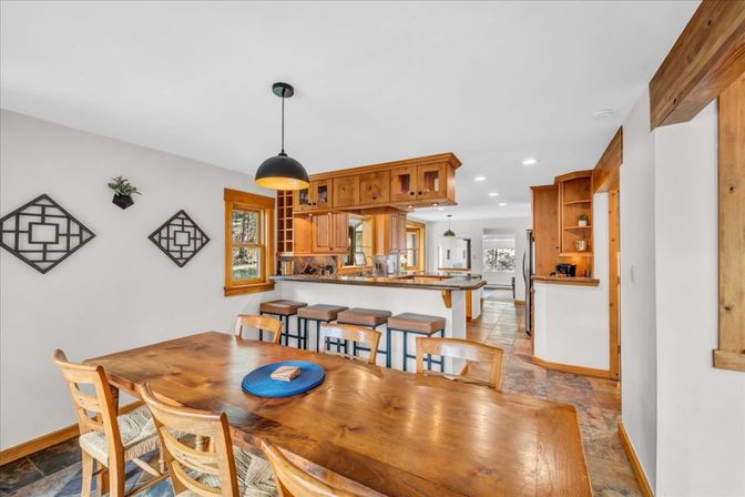 Creekside Mountain Lodge: Hot Tub + Scenic Views on 3 Private Acres image 9