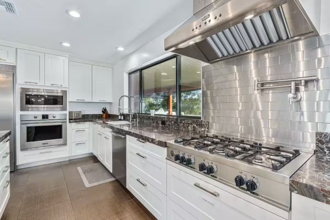 Davenport Ranch: Luxe Estate with Pool, Pickleball + Putting Green image 14