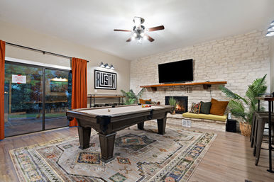Lake Travis Waterfront Home: Sand Volleyball Court, Pool Table, Ping Pong & More image 16