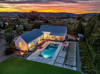 The Central Farmhouse: Luxury Sonoma Estate with Pool, Hot Tub & Bocce Court image 1