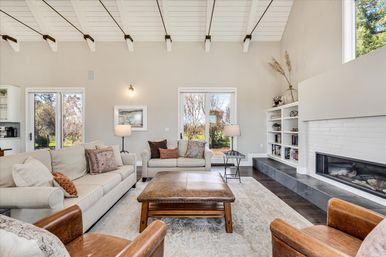 The Central Farmhouse: Luxury Sonoma Estate with Pool, Hot Tub & Bocce Court image 48