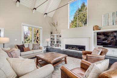 The Central Farmhouse: Luxury Sonoma Estate with Pool, Hot Tub & Bocce Court image 47