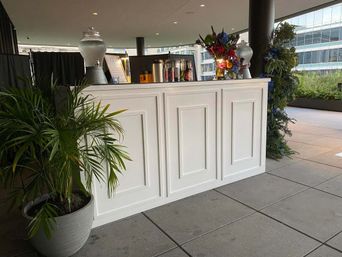 Take Your Event to the Next Level: Stylish Portable Bars & Bartenders for Any Celebration! image 4
