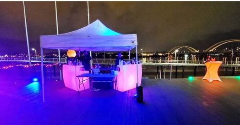 Take Your Event to the Next Level: Stylish Portable Bars & Bartenders for Any Celebration! image 16