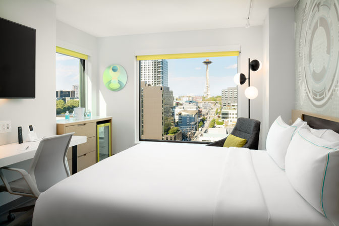 Astra Hotel image 6