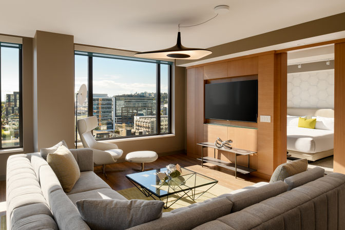 Astra Hotel image 4