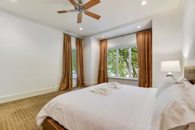 Casa Paradiso: Private Lake Austin Estate with Pool, Game Room & Boat Dock image 39