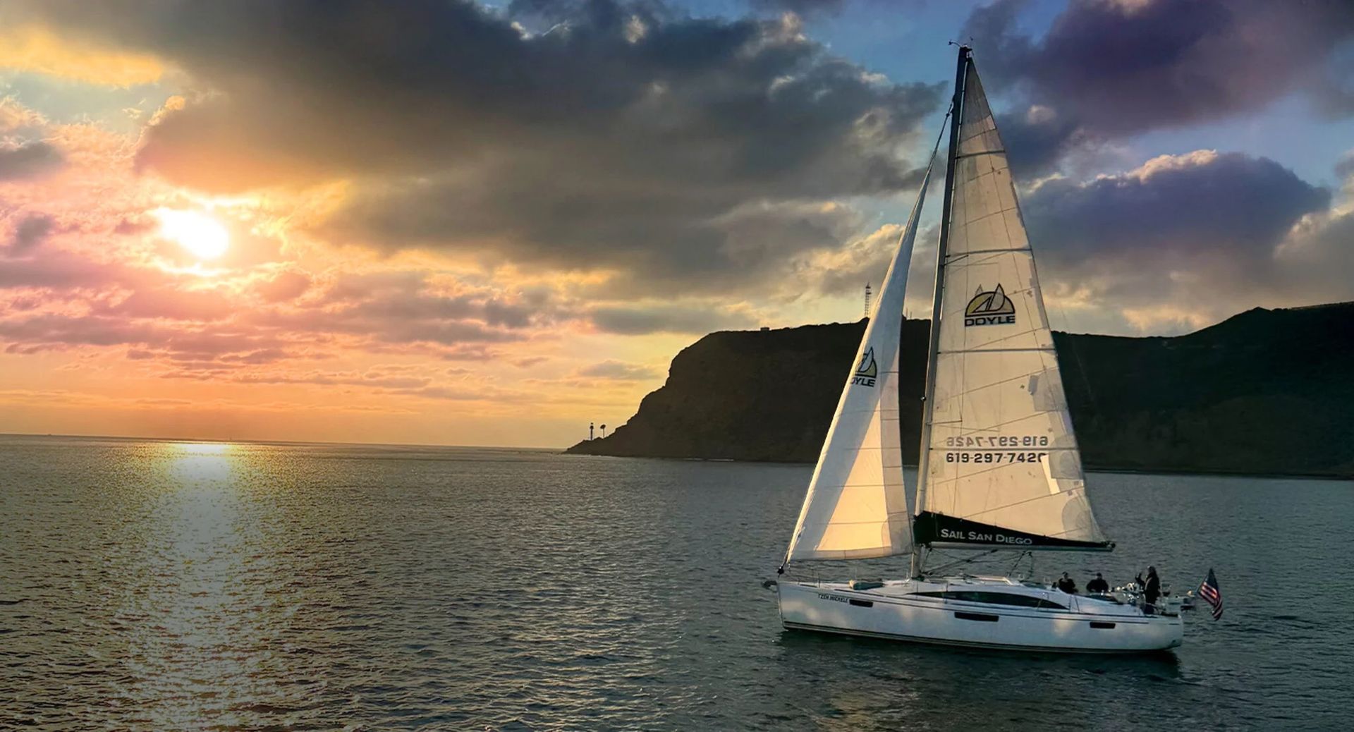 Sunset Sailing Cruise on a Catalina 400 with Complimentary Drinks & Stunning Coastal Views image 2