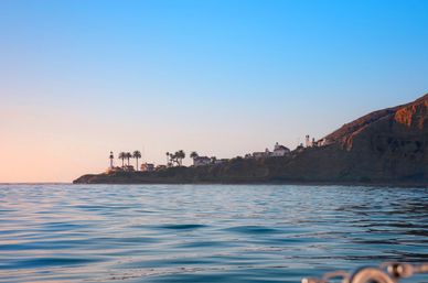 Sunset Sailing Cruise on a Catalina 400 with Complimentary Drinks & Stunning Coastal Views image 9