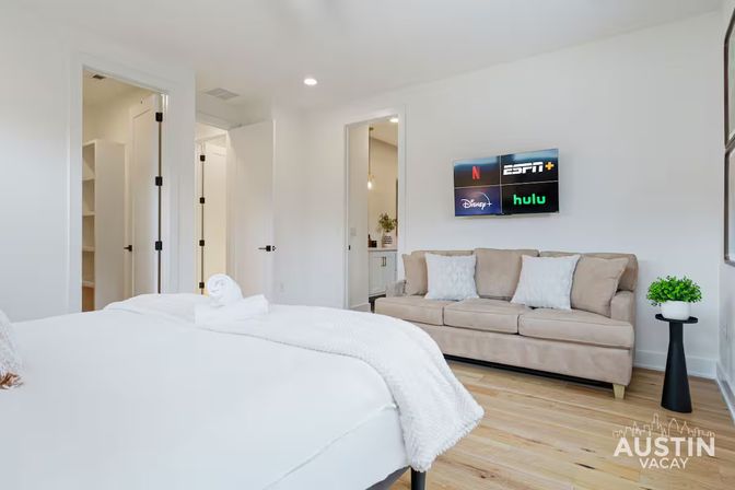 Modern East Austin Escape with Pool, Hot Tub & Grill image 18