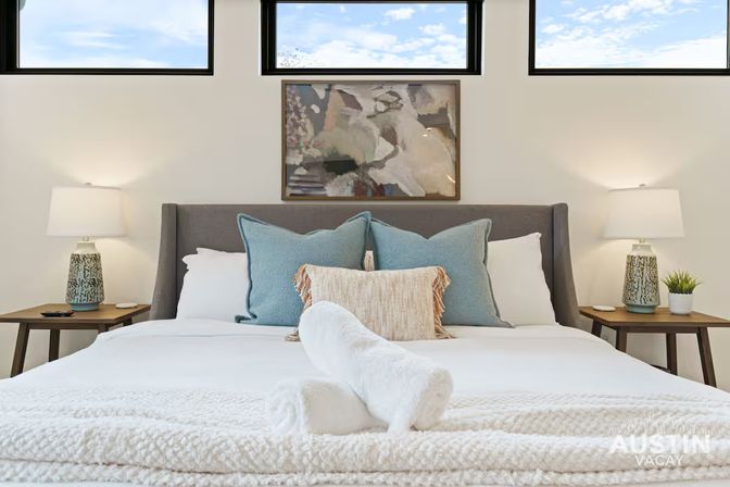 Modern East Austin Escape with Pool, Hot Tub & Grill image 16