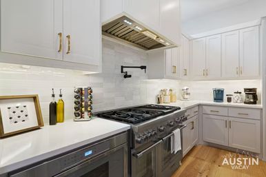 Modern East Austin Escape with Pool, Hot Tub & Grill image 13