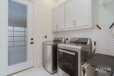 Modern East Austin Escape with Pool, Hot Tub & Grill image 37
