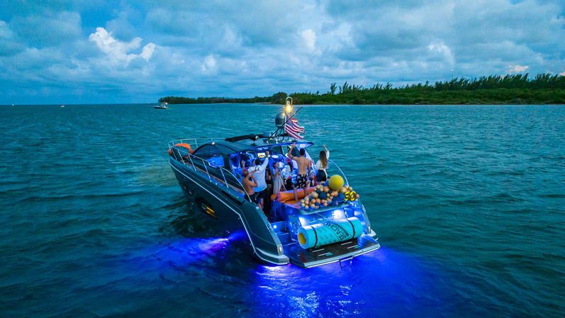 Miami Sunset & City Lights BYOB Yacht Party with Complimentary Bubbly image 2