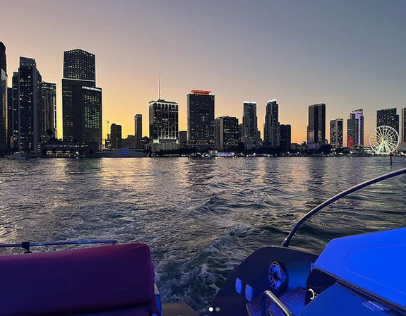Miami Sunset & City Lights BYOB Yacht Party with Complimentary Bubbly image 11