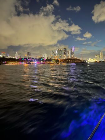 Miami Sunset & City Lights BYOB Yacht Party with Complimentary Bubbly image 28