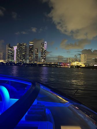 Miami Sunset & City Lights BYOB Yacht Party with Complimentary Bubbly image 24