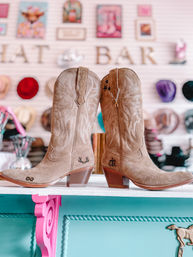 Bullet Boots Hat Bar & Leather Branding Experience image 14