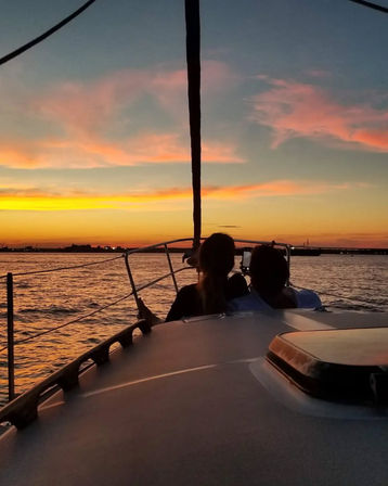 Private Sailing Charter: Daytime, Sunset, or Evening NYC Views (Up to 6 Guests) image 19