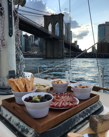 Private Sailing Charter: Daytime, Sunset, or Evening NYC Views (Up to 6 Guests) image 5