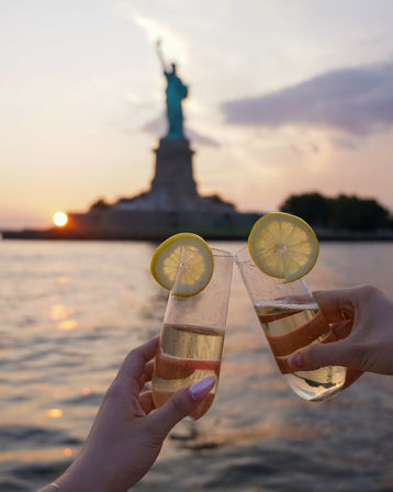 Private Sailing Charter: Daytime, Sunset, or Evening NYC Views (Up to 6 Guests) image 7