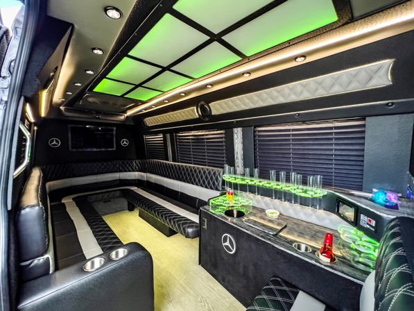Tampa Luxe: Luxury Sprinter Limos & Party Buses image 10