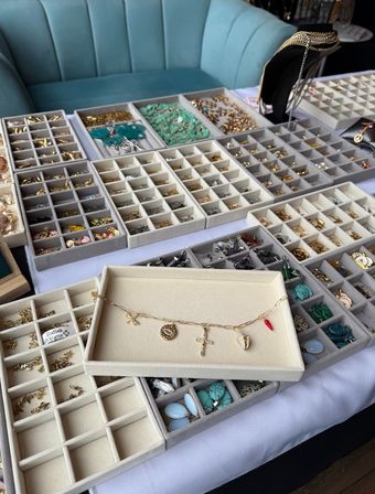 Charm Bar Pop-Up Party: Create Custom Jewelry at Your Event image 5