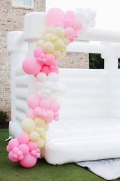 Beautiful Luxury White Bounce House for Your Party image 1