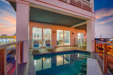 Wander Panama City Beach: 6 Bedroom Waterfront Elegance image 8