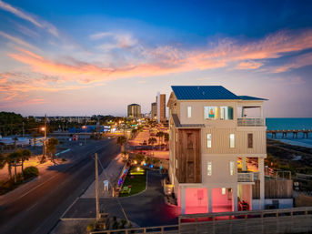 Wander Panama City Beach: 6 Bedroom Waterfront Elegance image 11