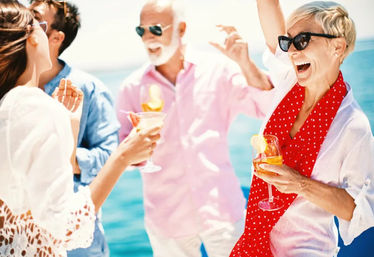 Paradise Island Harbor Cruise: Local Music, Breathtaking Views + Tropical Vibes image 2