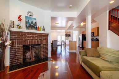 Grand Petworth Escape: Private Backyard + Near Metro image 3