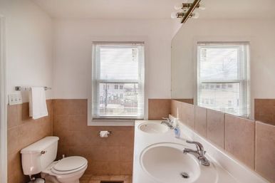 Grand Petworth Escape: Private Backyard + Near Metro image 21