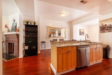 Grand Petworth Escape: Private Backyard + Near Metro image 5