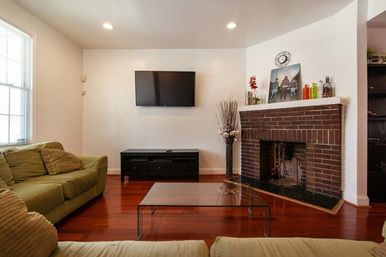 Grand Petworth Escape: Private Backyard + Near Metro image 10