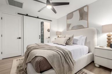 Casa Del Rey: Designer Stay with Private Casita, Pool + Lawn Games image 21