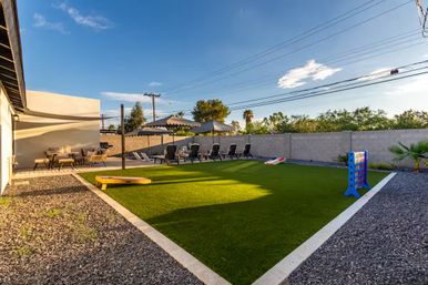 Casa Del Rey: Designer Stay with Private Casita, Pool + Lawn Games image 31