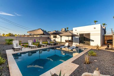 Casa Del Rey: Designer Stay with Private Casita, Pool + Lawn Games image 38