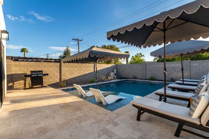 Casa Del Rey: Designer Stay with Private Casita, Pool + Lawn Games image 35
