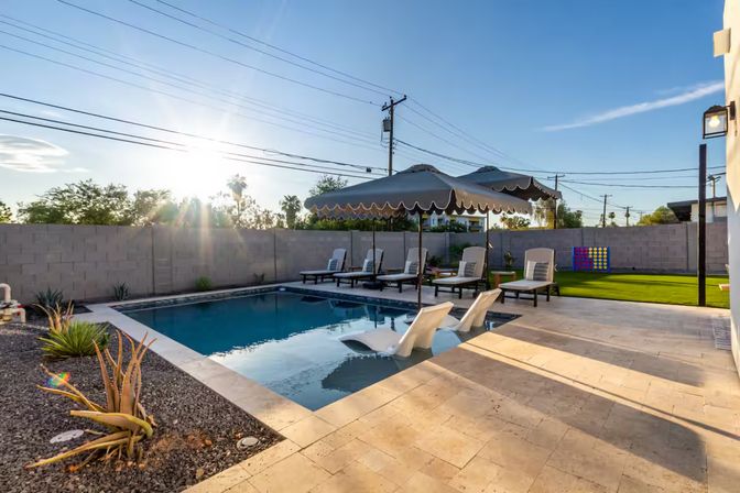 Casa Del Rey: Designer Stay with Private Casita, Pool + Lawn Games image 36