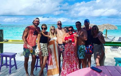 Tropical Bar Hopping Experience: Rose Island Beach Getaway & Floating Bar image 3