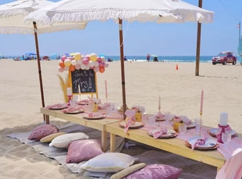 Customizable Luxury Popup Picnic: Great for the Beach, Park, or Airbnb image 7