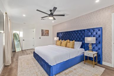 Viva Las Scottsdale: Vegas-Style Beach Club Getaway image 19