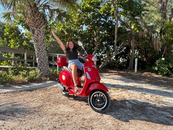 Full-Day Vespa Experience: Explore Florida’s Best Beaches by Vespa image 5